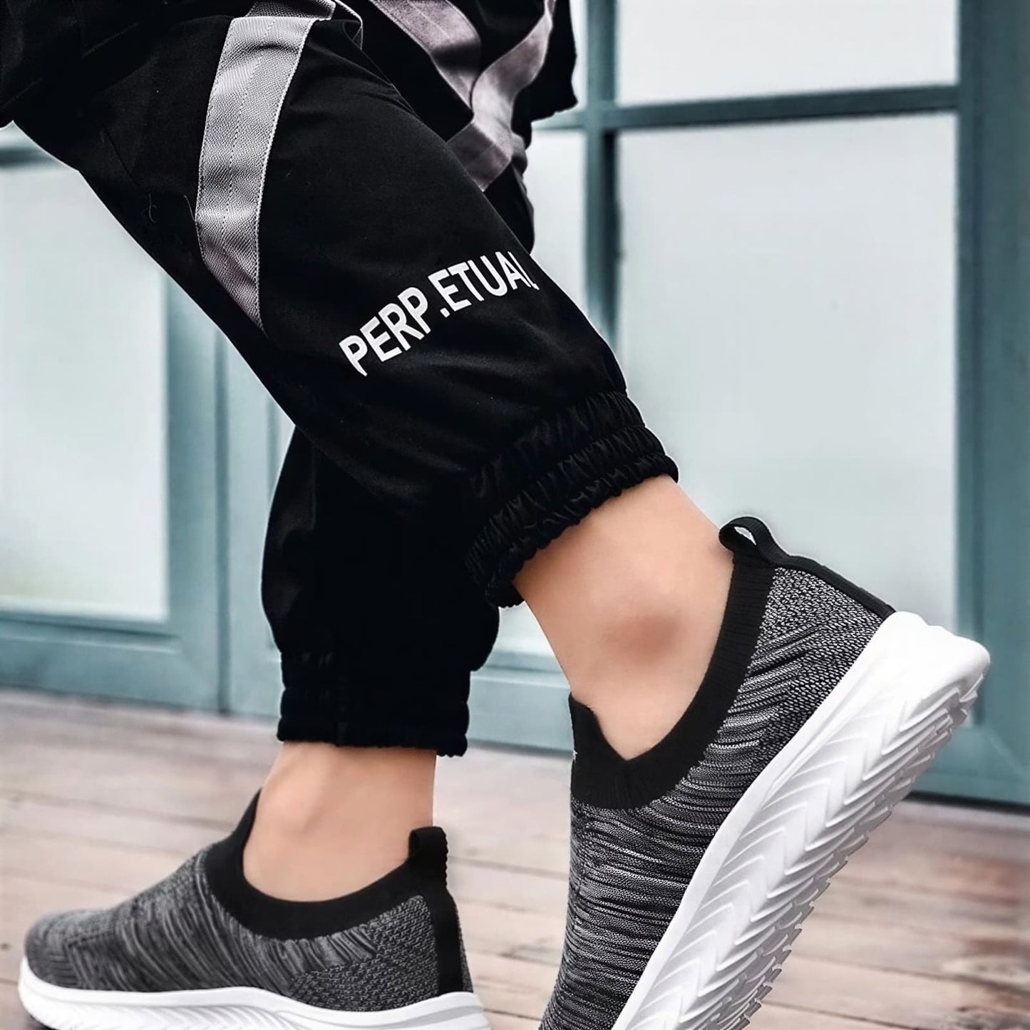 Paire de baskets légères orthopédiques pour femme