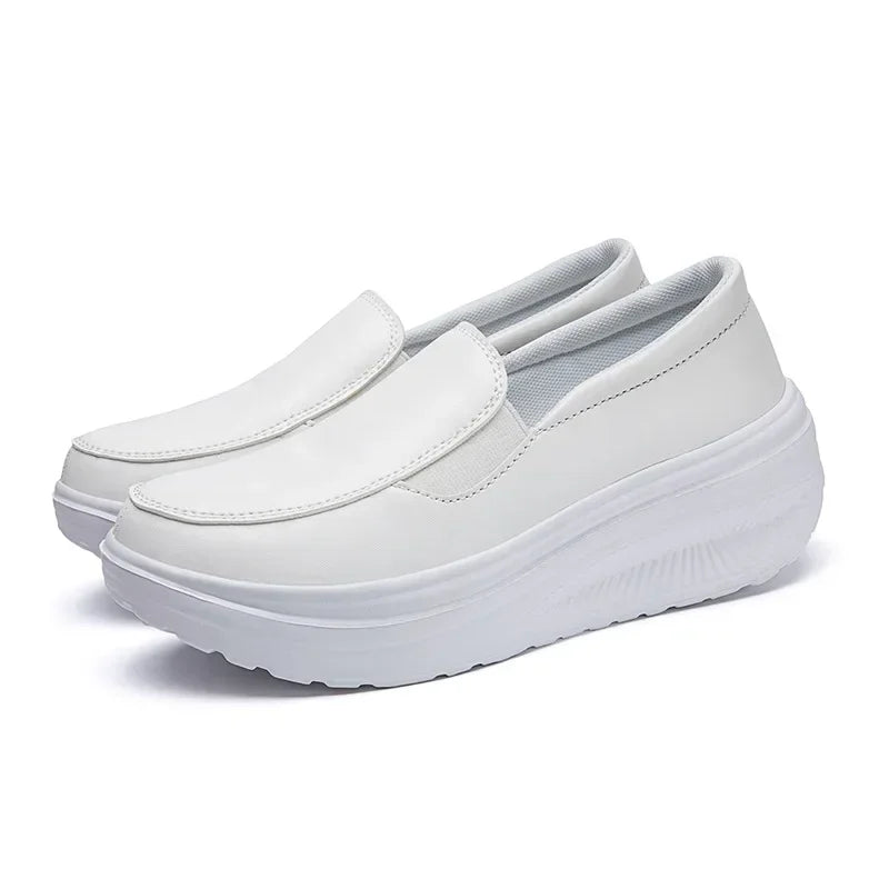Chaussures orthopédiques compensées pour femme