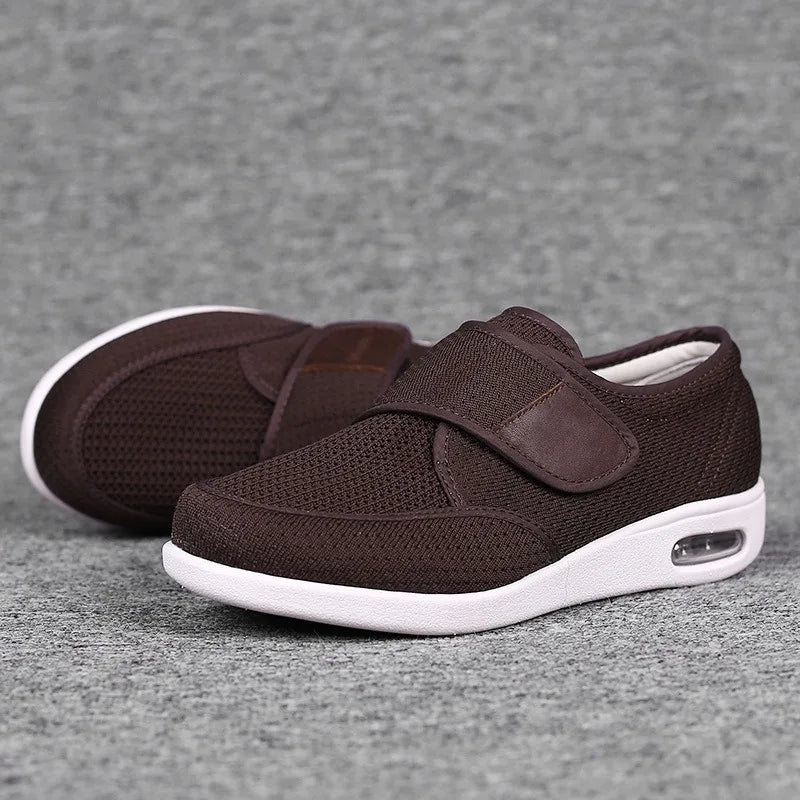 Chaussures orthopédiques à enfiler pour homme