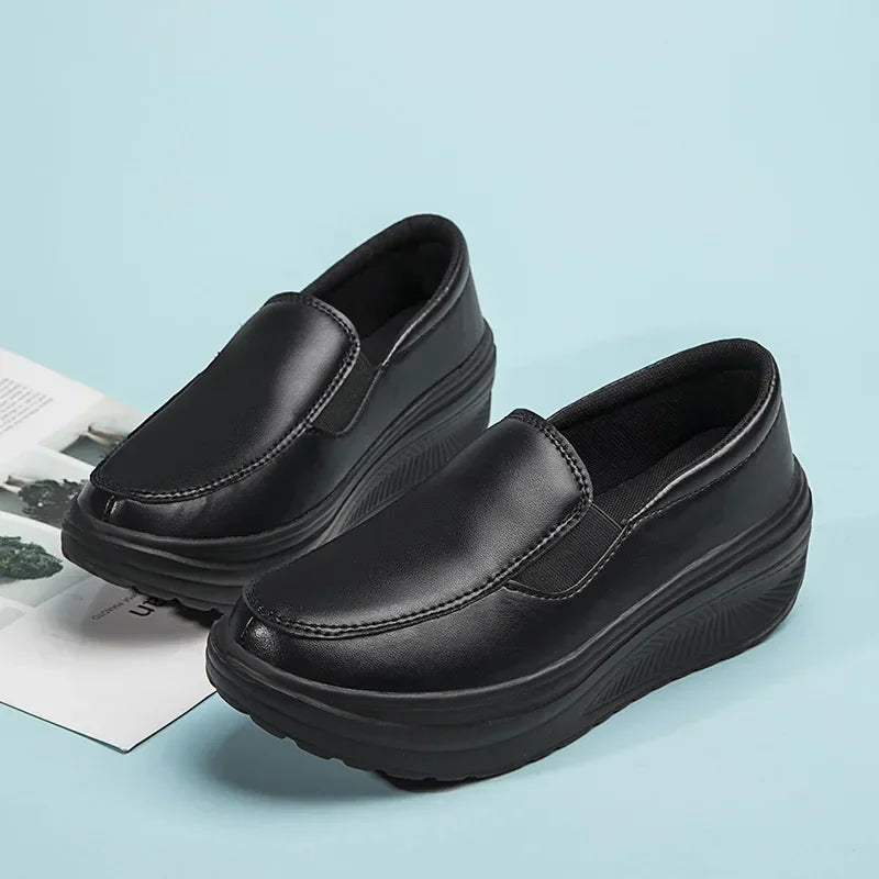 Chaussures orthopédiques compensées pour femme
