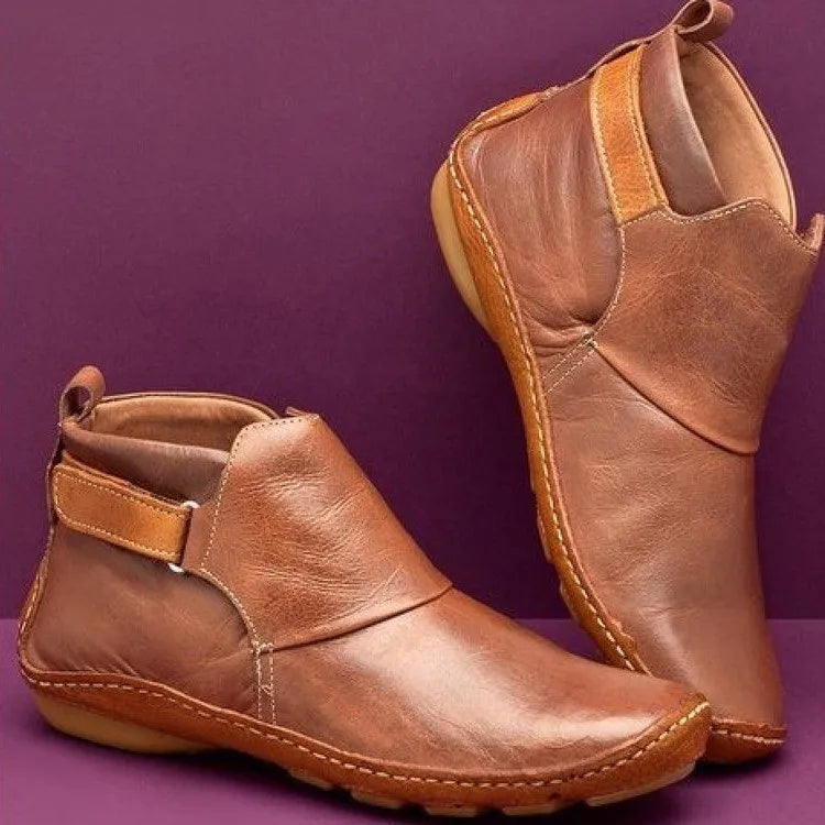 Paire de chaussures bottines à scratch orthopédiques femme
