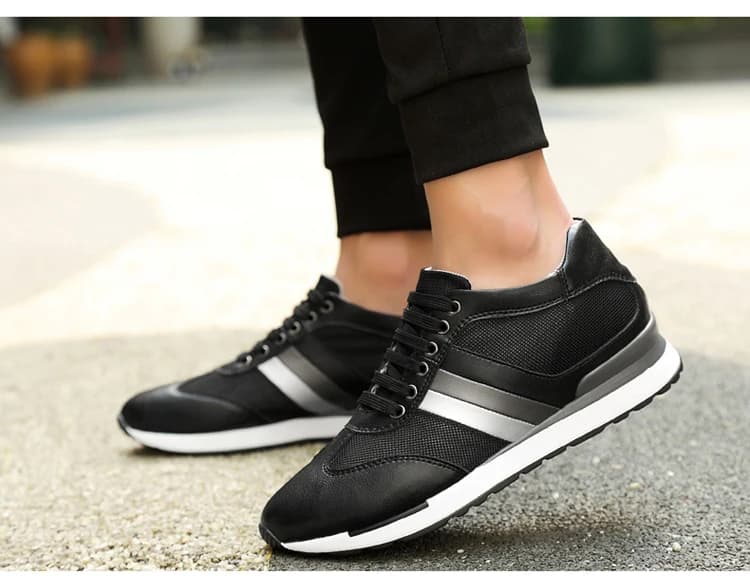 Chaussures orthopédiques avec talon rehaussé pour homme