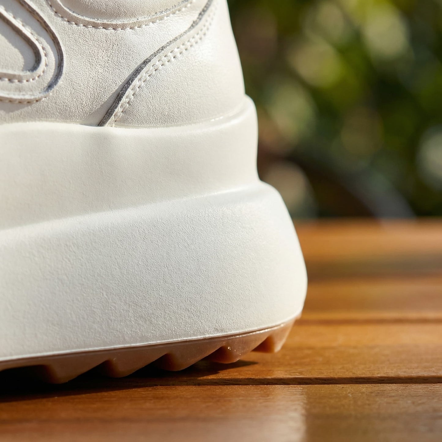 Chaussures orthopédiques modernes pour femme