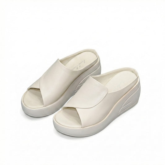 Paire de sandales orthopédiques ouvertes pour femme