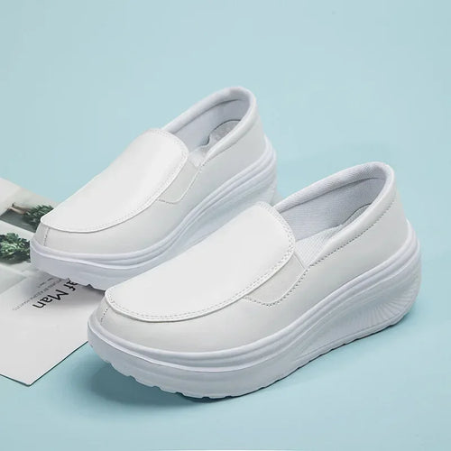 Chaussures orthopédiques compensées pour femme