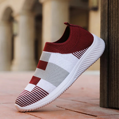 Baskets orthopédiques femme avec des motifs géométriques