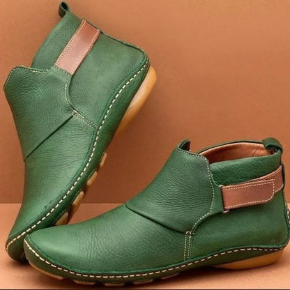 Paire de chaussures bottines à scratch orthopédiques femme