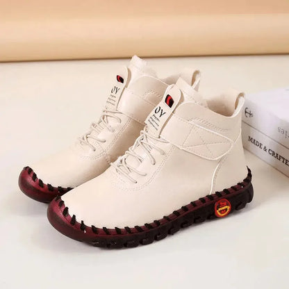 Paire de chaussures bottines orthopédiques beiges à lacets pour femme