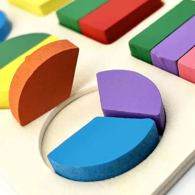 Puzzle en bois en forme géométrique