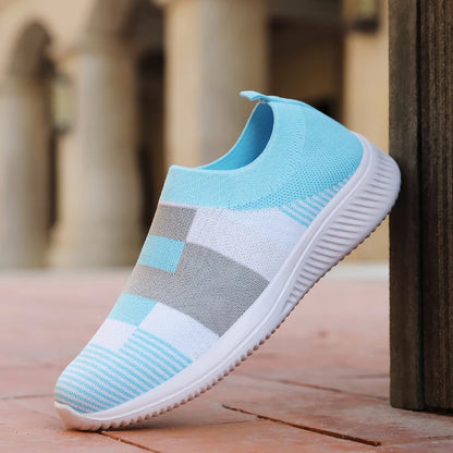 Baskets orthopédiques femme avec des motifs géométriques